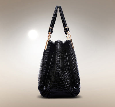 Isabella™ Enduring Elegance | Stylish Croc-Pattern Handbag