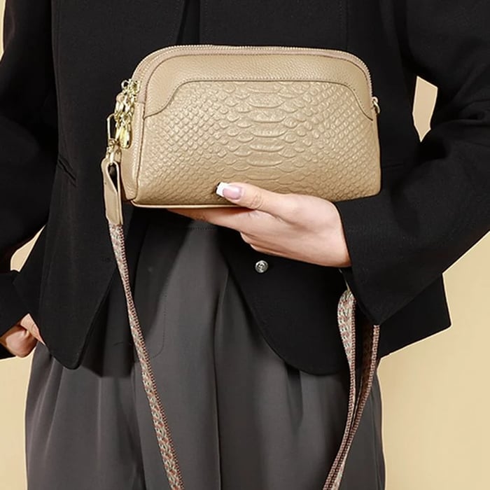 Olivia™ Elegant Allure | Croc-Pattern Mini Crossbody Bag